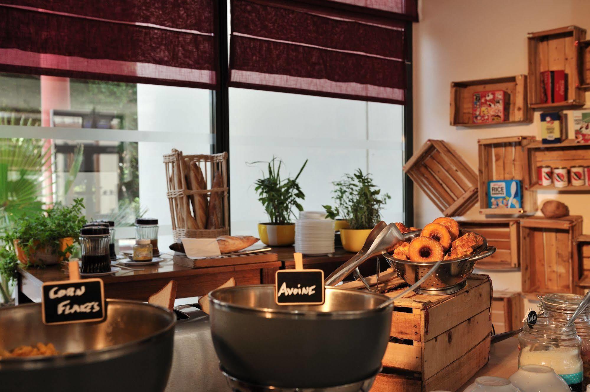 ไอบิส ดาการ์ Hotel ภายนอก รูปภาพ